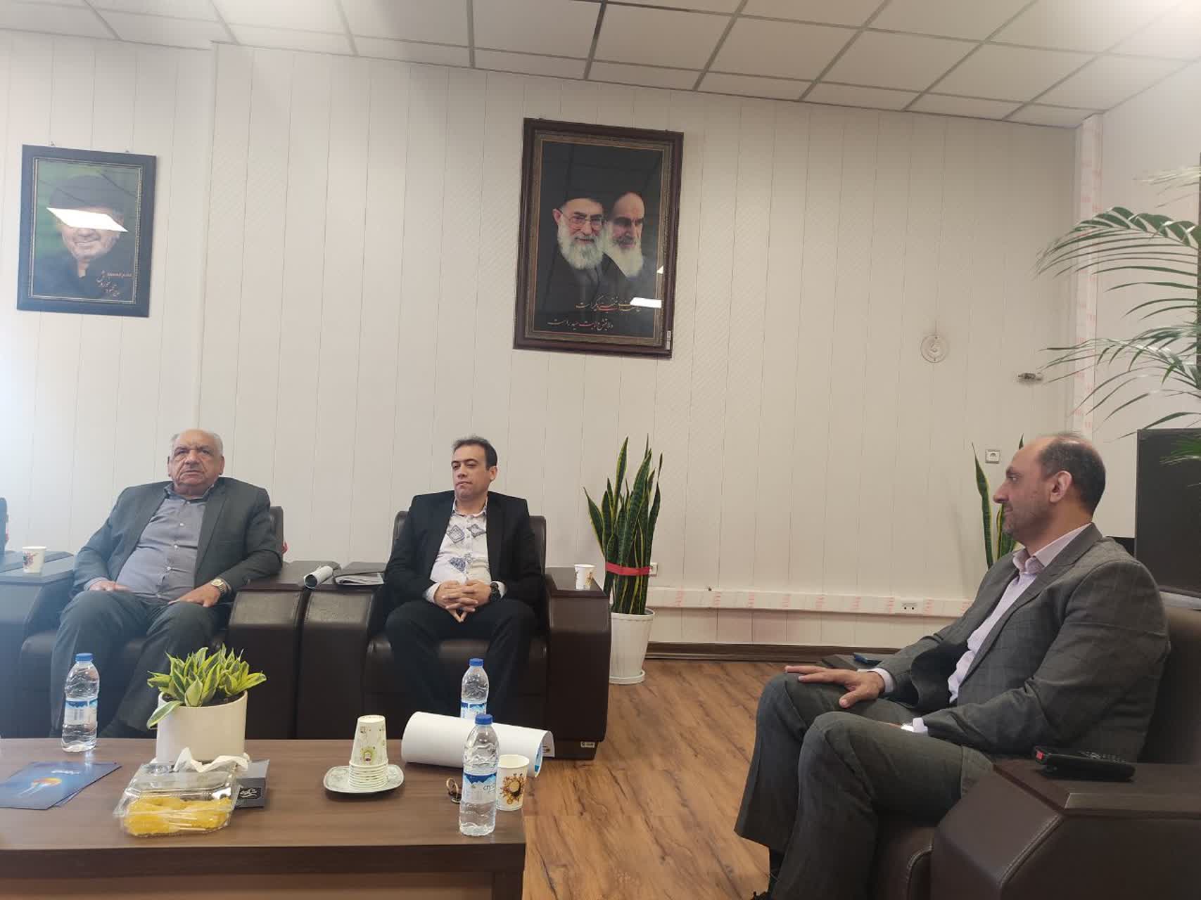 جلسه ریاست دانشگاه علمی کاربردی با فولاد کویر